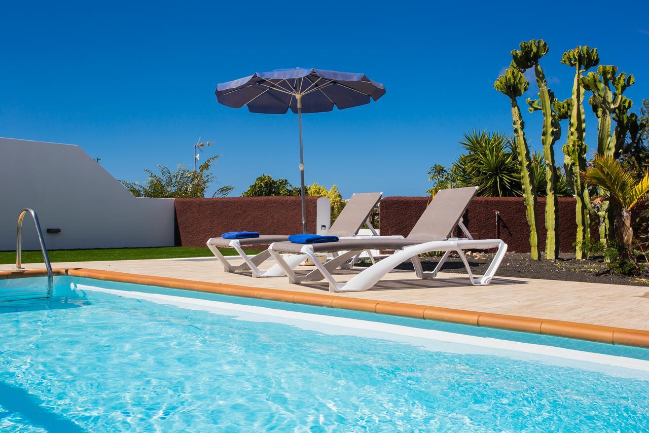 Las Marinas Deluxe Playa Blanca  Exterior foto